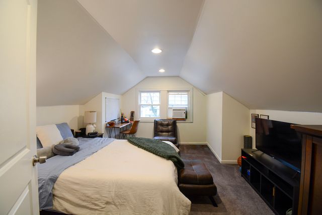 4947 W Parker Avenue, Chicago, IL 60639