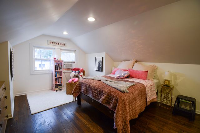 4947 W Parker Avenue, Chicago, IL 60639