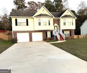 167 PEACHTREE GLEN Drive, Ellenwood, GA 30294