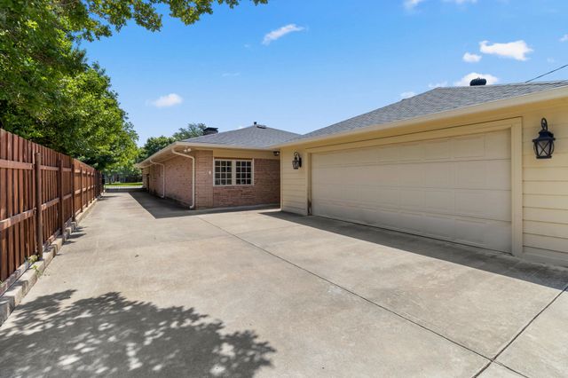 11451 Parkchester Drive, Dallas, TX 75230