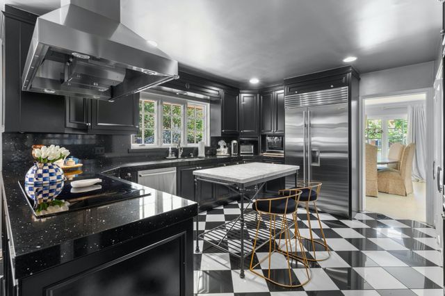 11451 Parkchester Drive, Dallas, TX 75230
