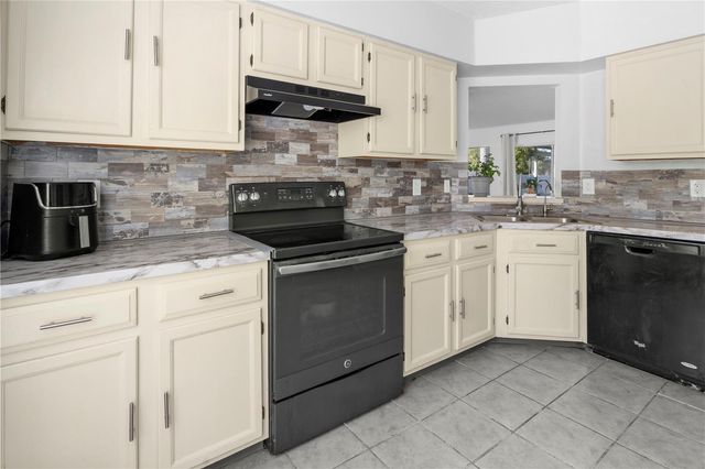 11852 LARK SONG LOOP, Riverview, FL 33579