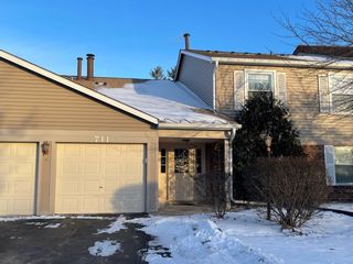 715 N Deer Run Drive 715, Palatine, IL 60067