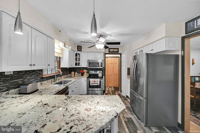 124 HELM WAY, Downingtown, PA 19335
