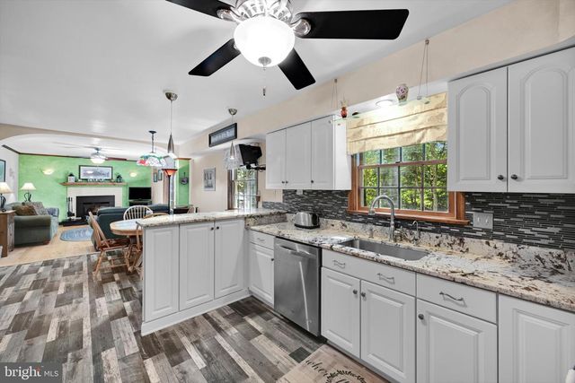 124 HELM WAY, Downingtown, PA 19335