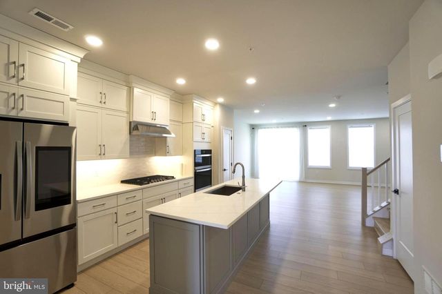 332 ASPEN WAY, King Of Prussia, PA 19406