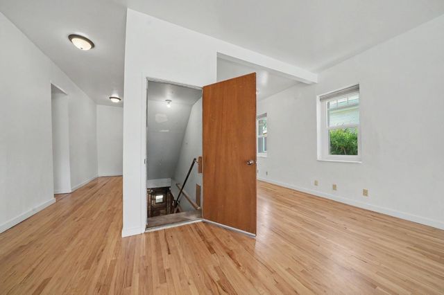 8263 Main St, Mokelumne Hill, CA 95245
