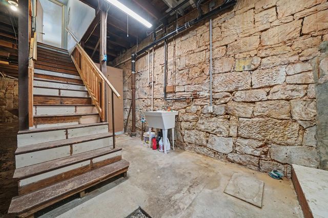 8263 Main St, Mokelumne Hill, CA 95245