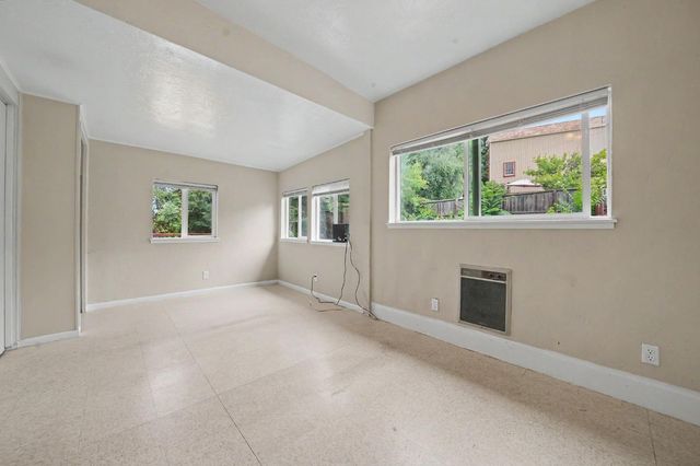 8263 Main St, Mokelumne Hill, CA 95245