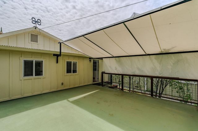 8263 Main St, Mokelumne Hill, CA 95245