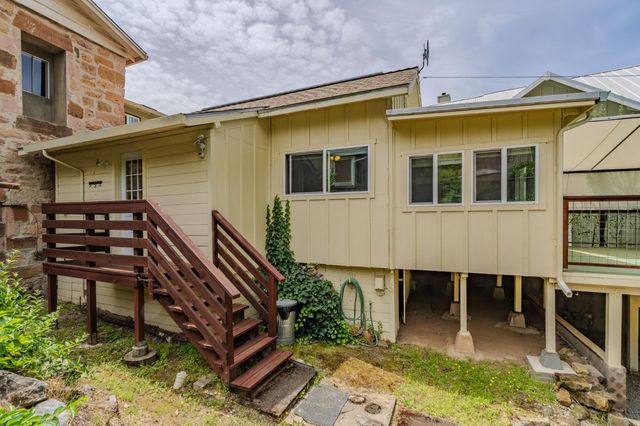 8263 Main St, Mokelumne Hill, CA 95245