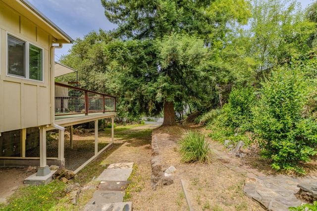 8263 Main St, Mokelumne Hill, CA 95245