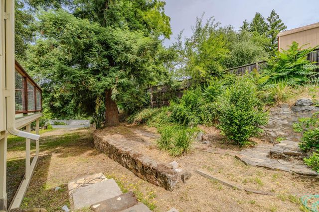 8263 Main St, Mokelumne Hill, CA 95245