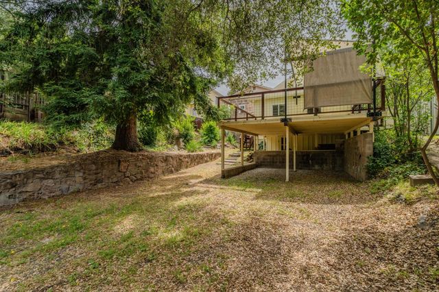 8263 Main St, Mokelumne Hill, CA 95245