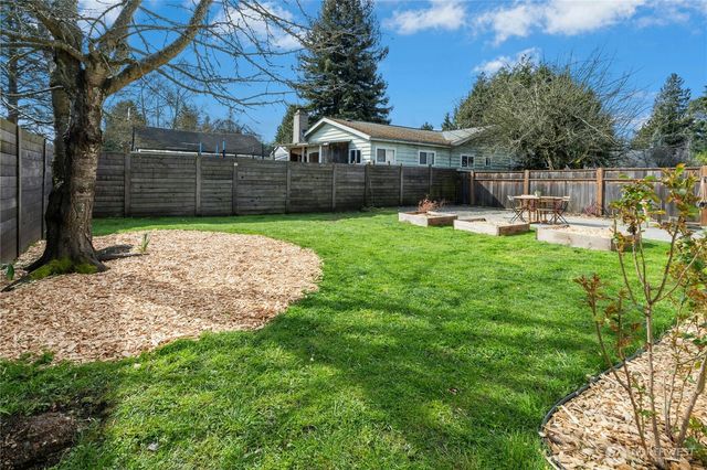 219 SW 108th Street, Seattle, WA 98146