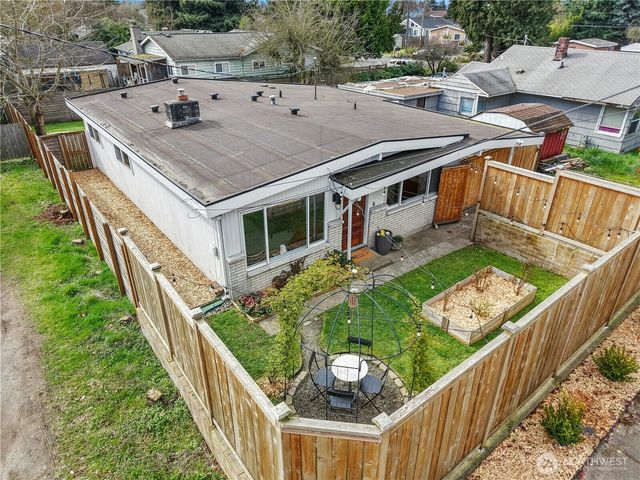 219 SW 108th Street, Seattle, WA 98146