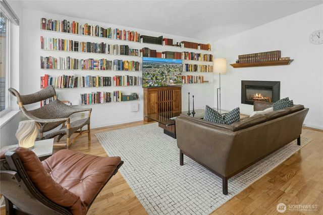 219 SW 108th Street, Seattle, WA 98146