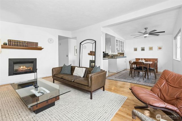 219 SW 108th Street, Seattle, WA 98146