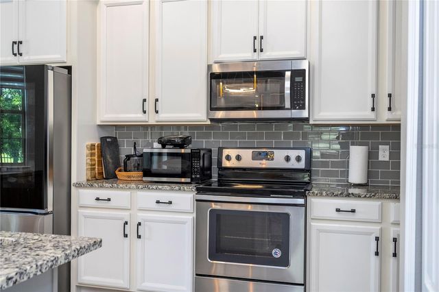 10431 SIDDINGTON DRIVE, Orlando, FL 32832