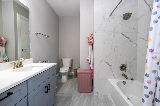 10431 SIDDINGTON DRIVE, Orlando, FL 32832