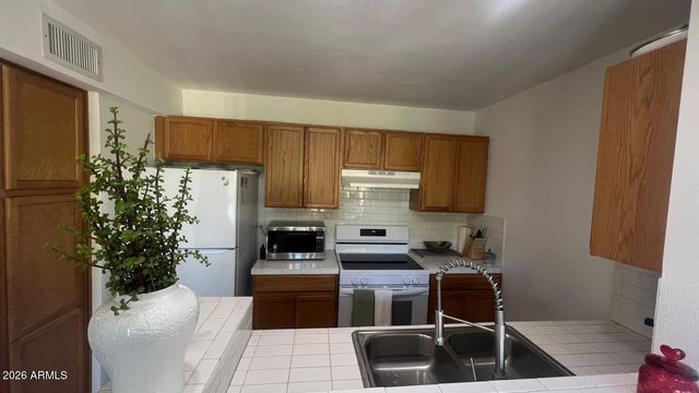 8055 E THOMAS Road E E118, Scottsdale, AZ 85251