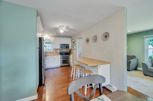 84 Oneida Avenue, South Setauket, NY 11720