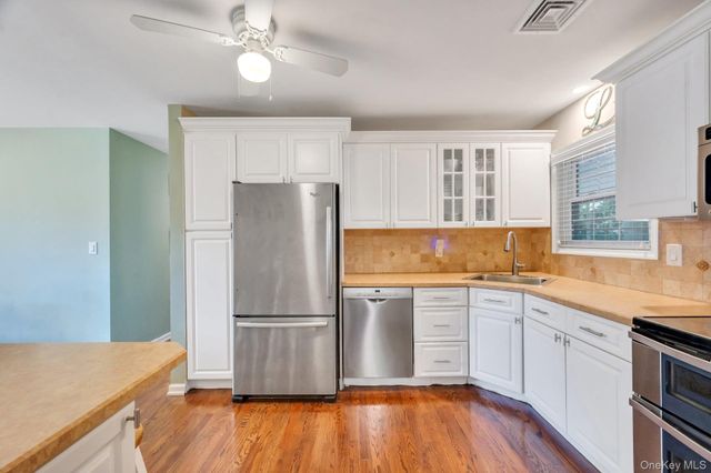 84 Oneida Avenue, South Setauket, NY 11720