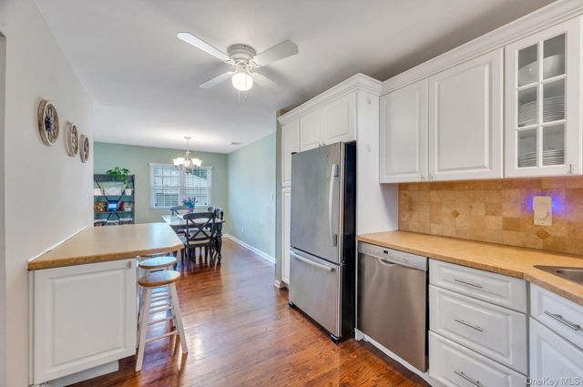 84 Oneida Avenue, South Setauket, NY 11720