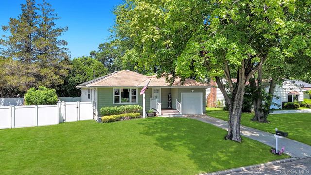 84 Oneida Avenue, South Setauket, NY 11720