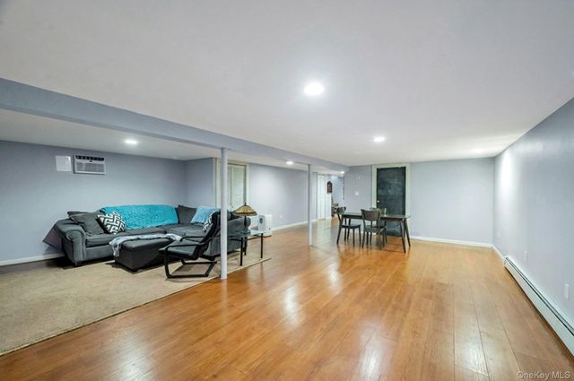 84 Oneida Avenue, South Setauket, NY 11720