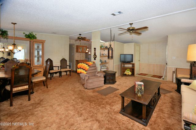 7916 LENOX Avenue, Jacksonville, FL 32221
