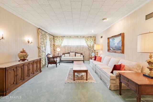 209 Robert Drive, Lafayette, LA 70506