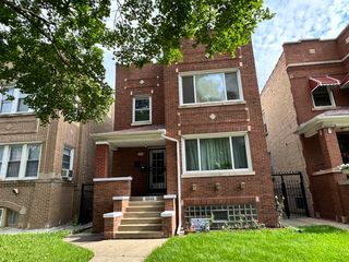 5244 W Altgeld Street 2, Chicago, IL 60639