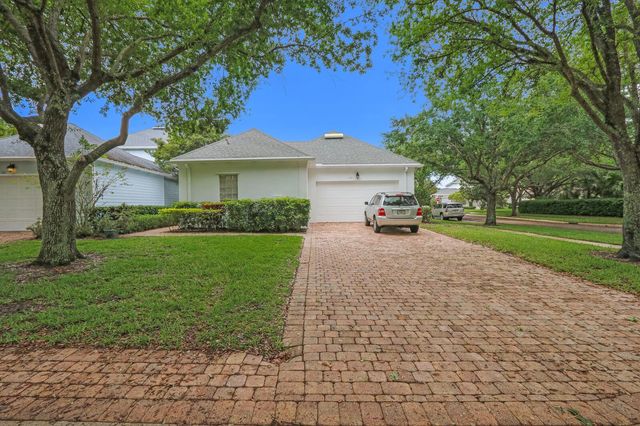 179 Barbados Drive, Jupiter, FL 33458