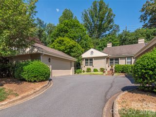 3201 Saint Augustine Place, Asheville, NC 28805