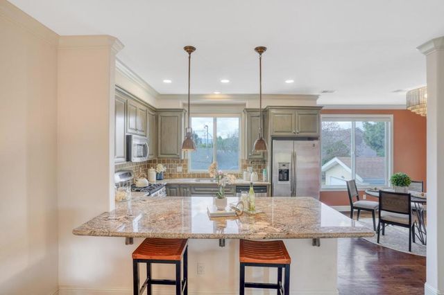 809 Lippert Place, Santa Clara, CA 95050