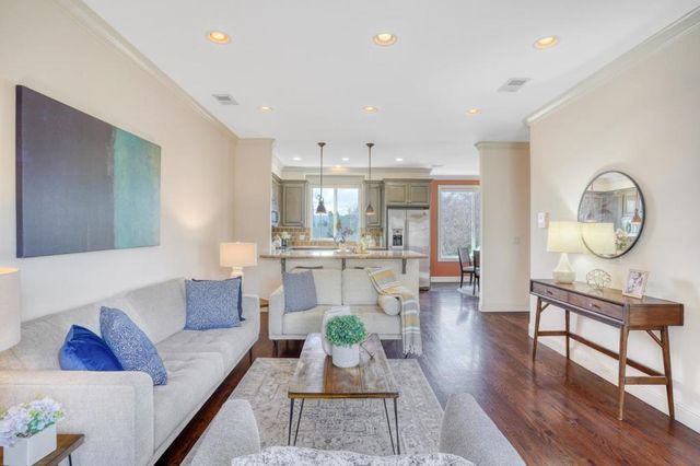 809 Lippert Place, Santa Clara, CA 95050