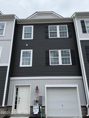 12 Bay Breeze Drive, Waretown, NJ 08758
