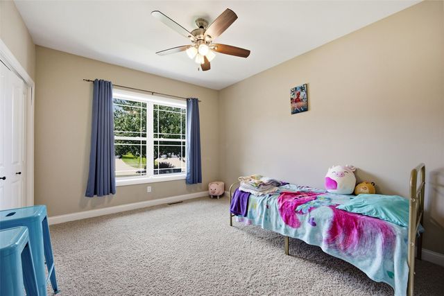 3501 Royal Drive SW, Cedar Rapids, IA 52404