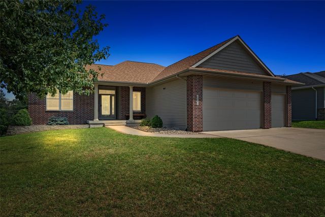 3501 Royal Drive SW, Cedar Rapids, IA 52404