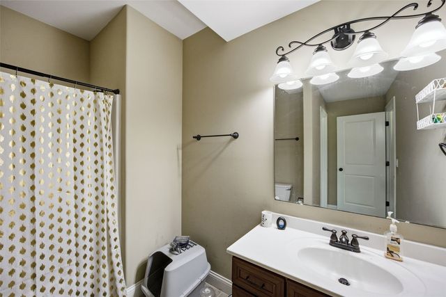 3501 Royal Drive SW, Cedar Rapids, IA 52404