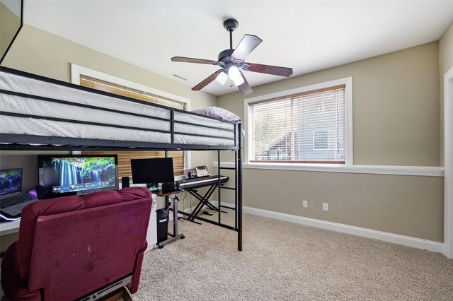3501 Royal Drive SW, Cedar Rapids, IA 52404