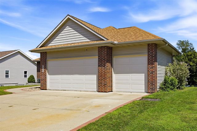 3501 Royal Drive SW, Cedar Rapids, IA 52404