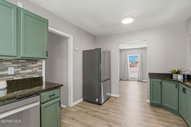 14865 HOLDEN Road, El Paso, TX 79928