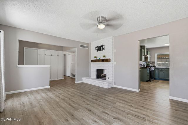 14865 HOLDEN Road, El Paso, TX 79928