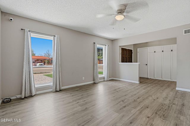 14865 HOLDEN Road, El Paso, TX 79928