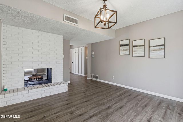 14865 HOLDEN Road, El Paso, TX 79928