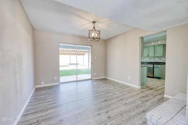 14865 HOLDEN Road, El Paso, TX 79928