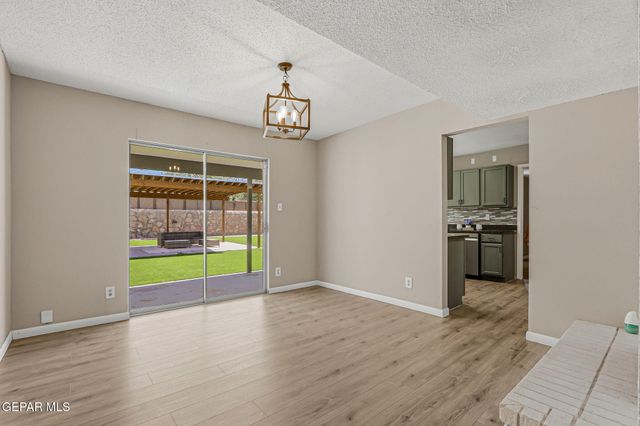 14865 HOLDEN Road, El Paso, TX 79928