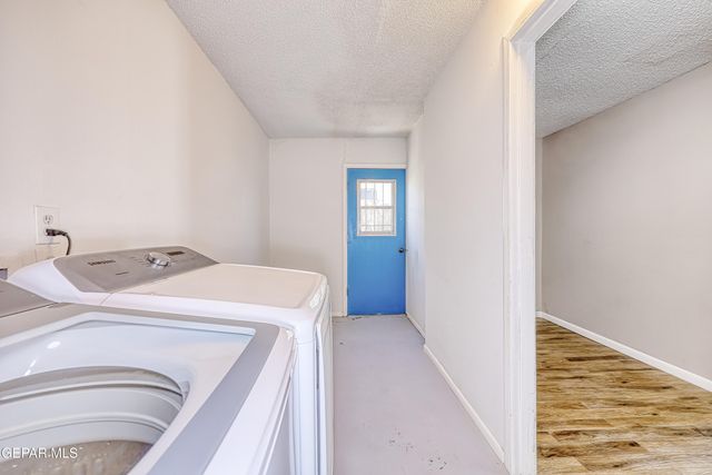 14865 HOLDEN Road, El Paso, TX 79928